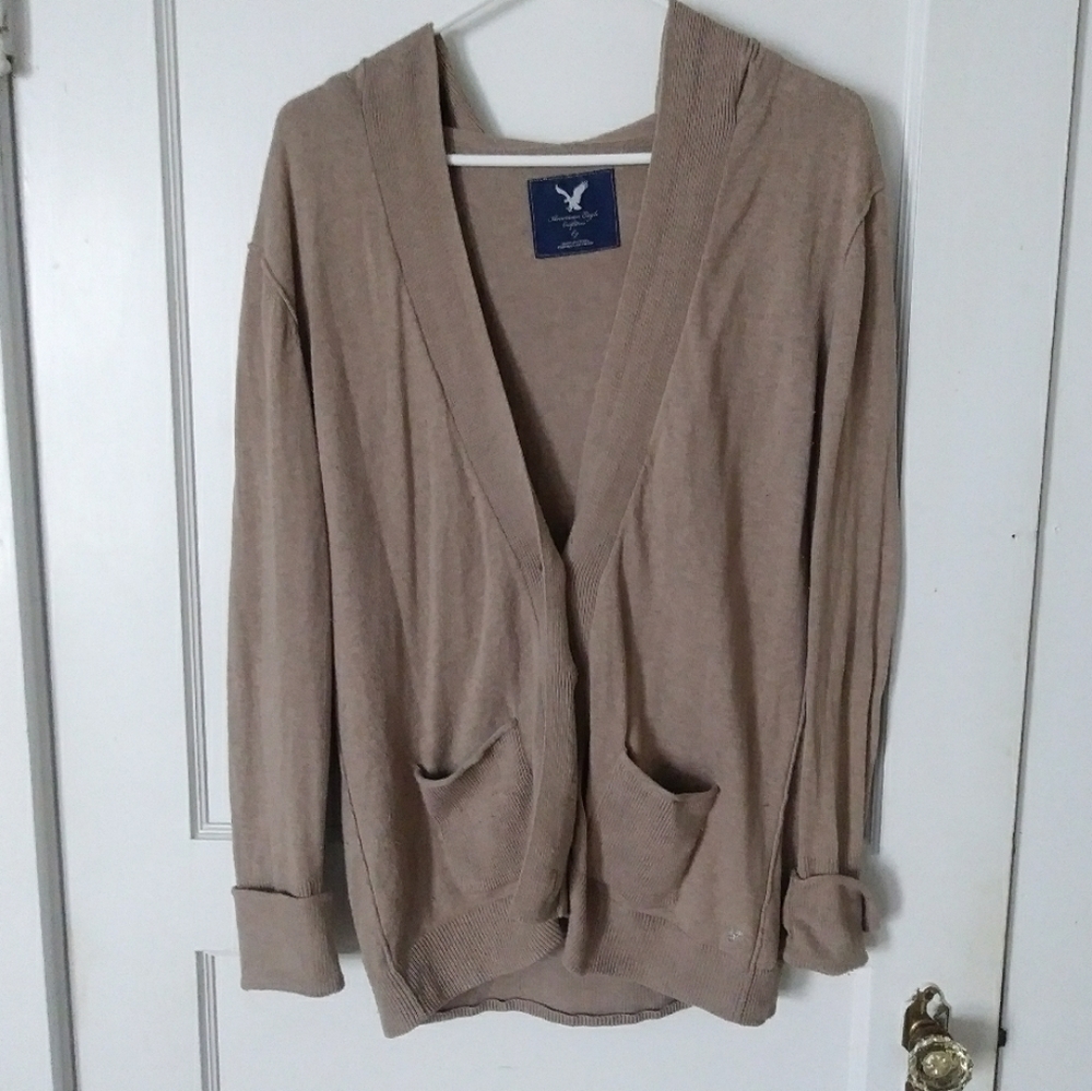 Women's medium tan sweater with hood